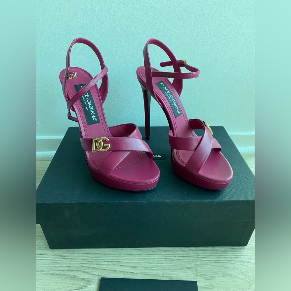 Dolce&Gabbana - Olimpya Leather Crisscross Platform Sandals. Brand New in Box.